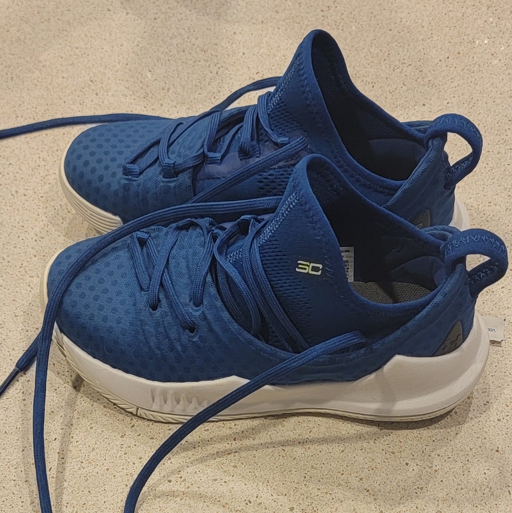 Kids Under Armour Steph Curry Sneakers Size 12K NEW